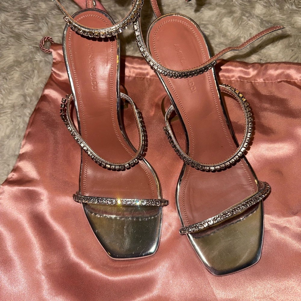 Amina Muaddi GILDA GLASS SANDAL - Picture 5 of 11